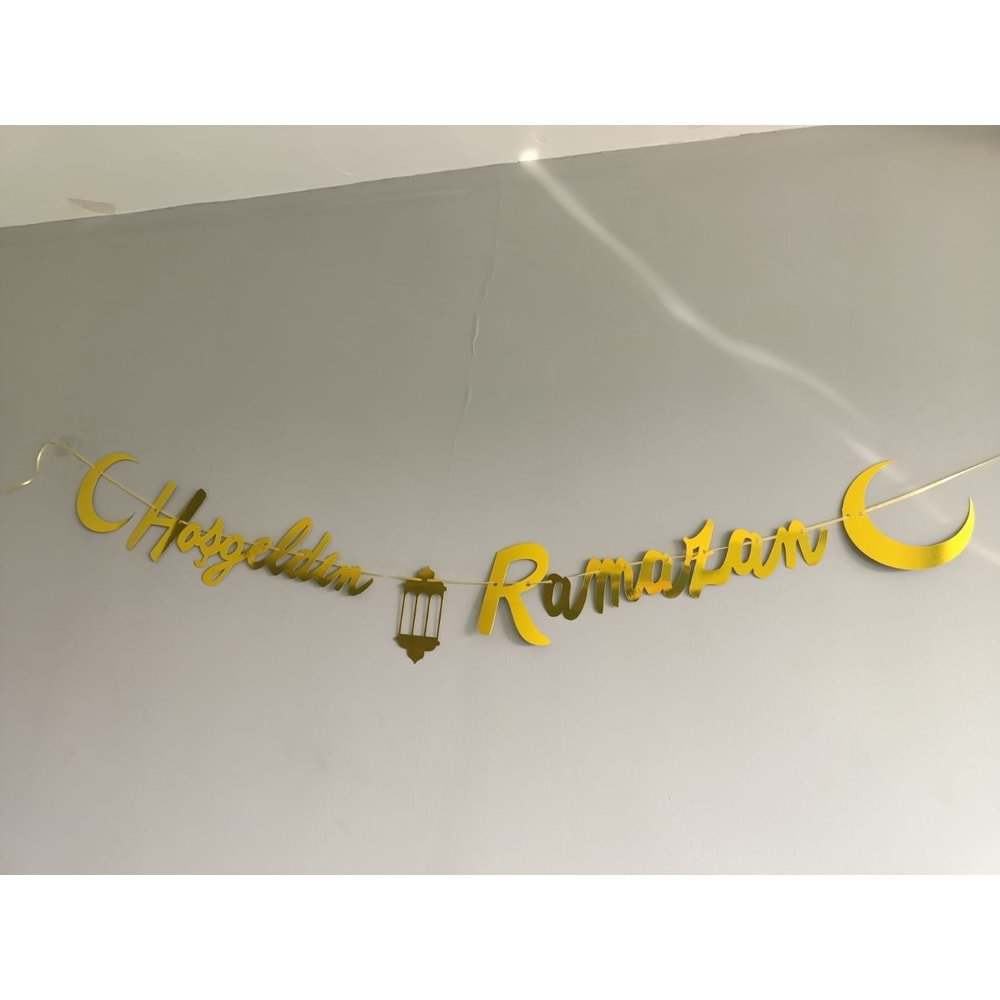 Hoşgeldin Ramazan Yazılı Metalik Gold Ramazan Bayramı Altın Renginde Ipli Süs Yazı Banner