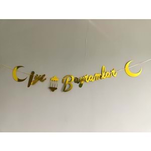 İyi Bayramlar Yazılı Metalik Gold Ramazan Bayramı Altın Renginde Ipli Süs Yazı Banner